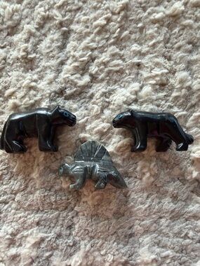 🐾 Vintage Stone Animal Carvings